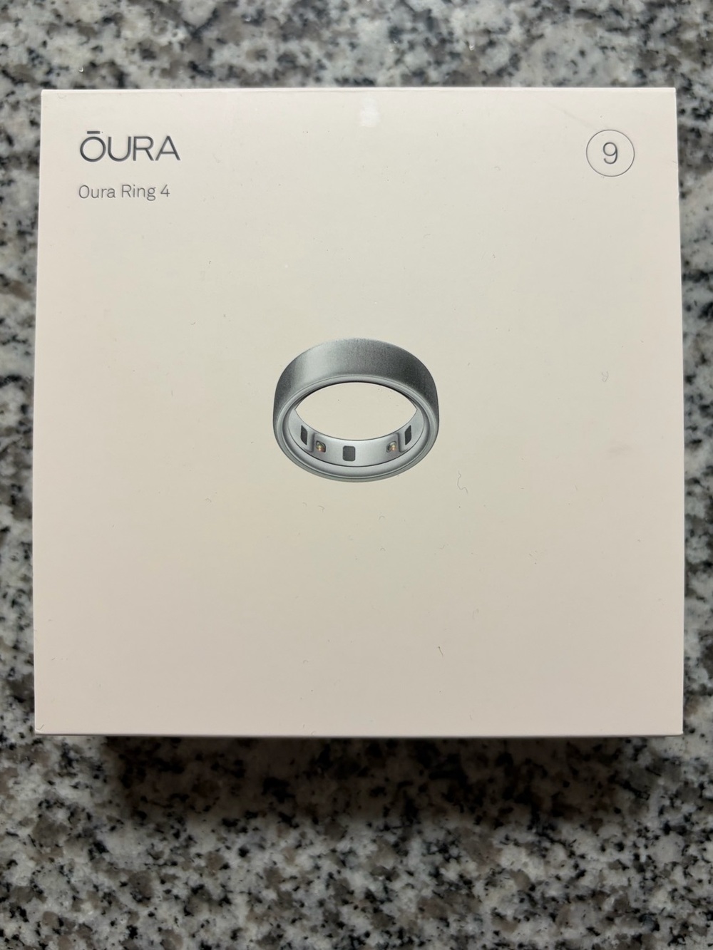New in Box- Oura Ring 4 - brushed Silver (Size 9)